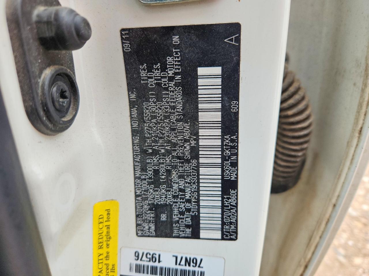 2012 TOYOTA SEQUOIA PLATINUM photo 25