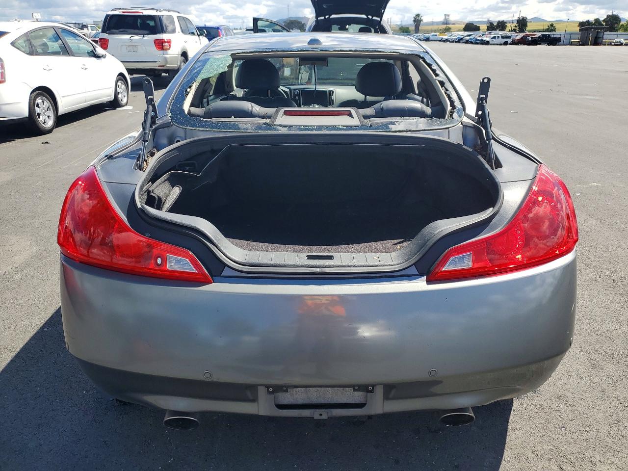 2012 INFINITI G37 COUPE BASE photo 11