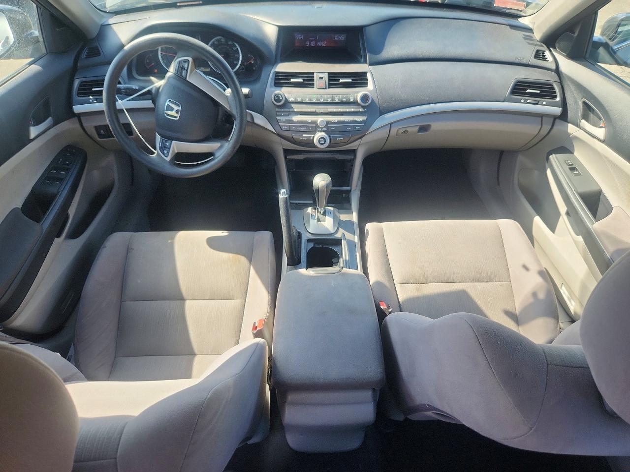 2011 HONDA ACCORD LXP photo 22