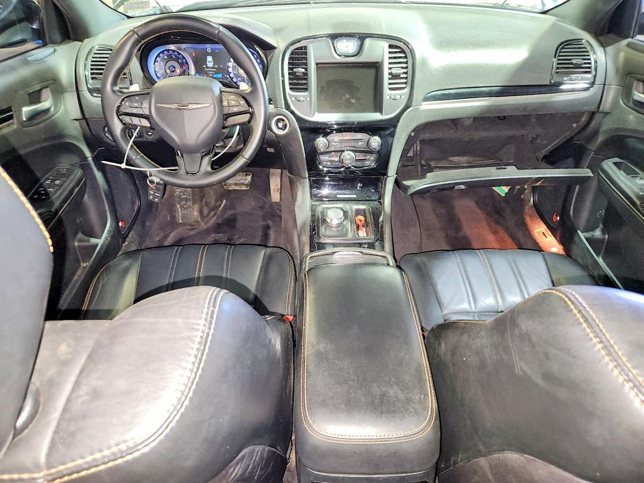 2016 CHRYSLER 300 S photo 8