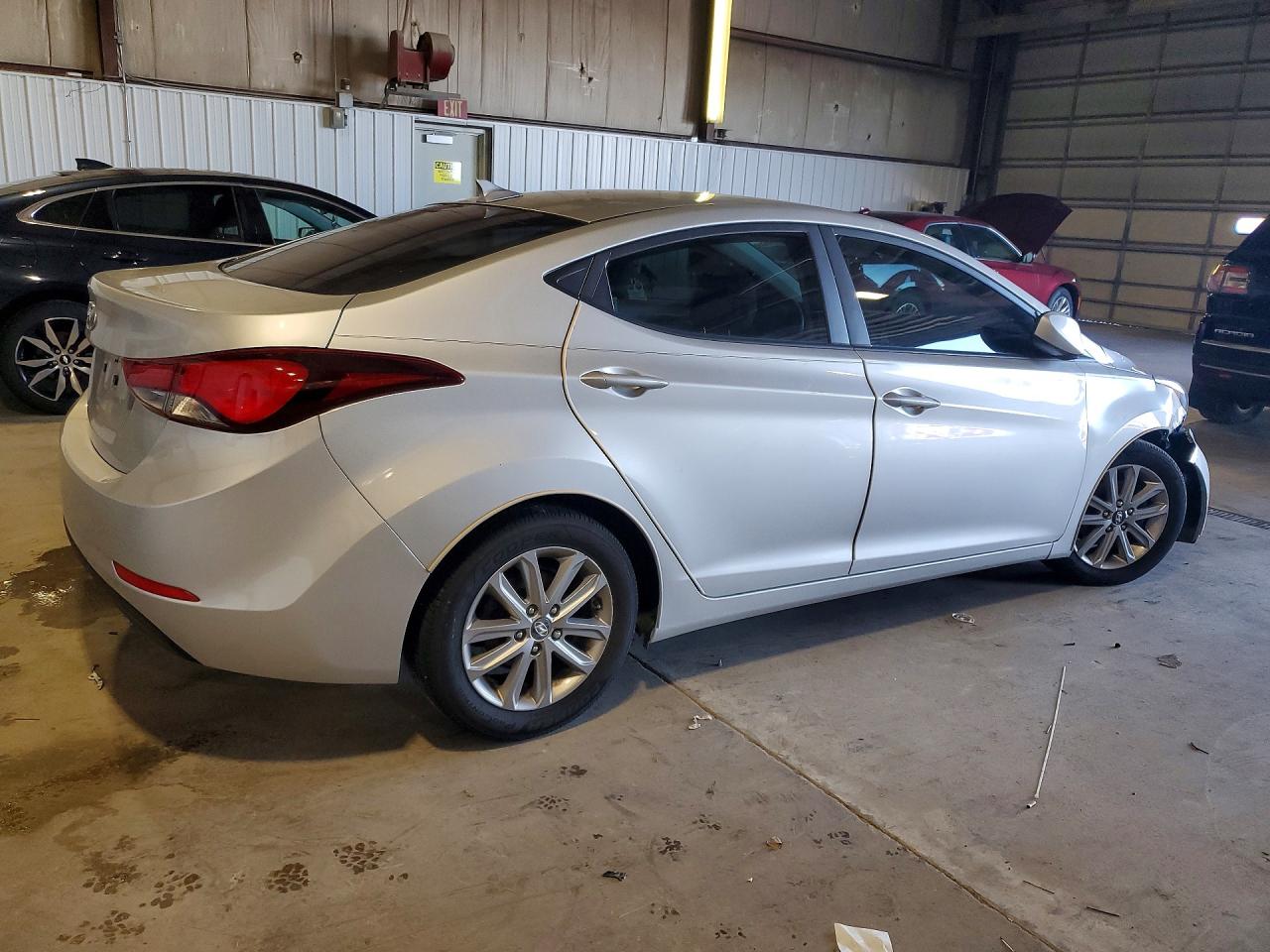 2015 HYUNDAI ELANTRA SE photo 7