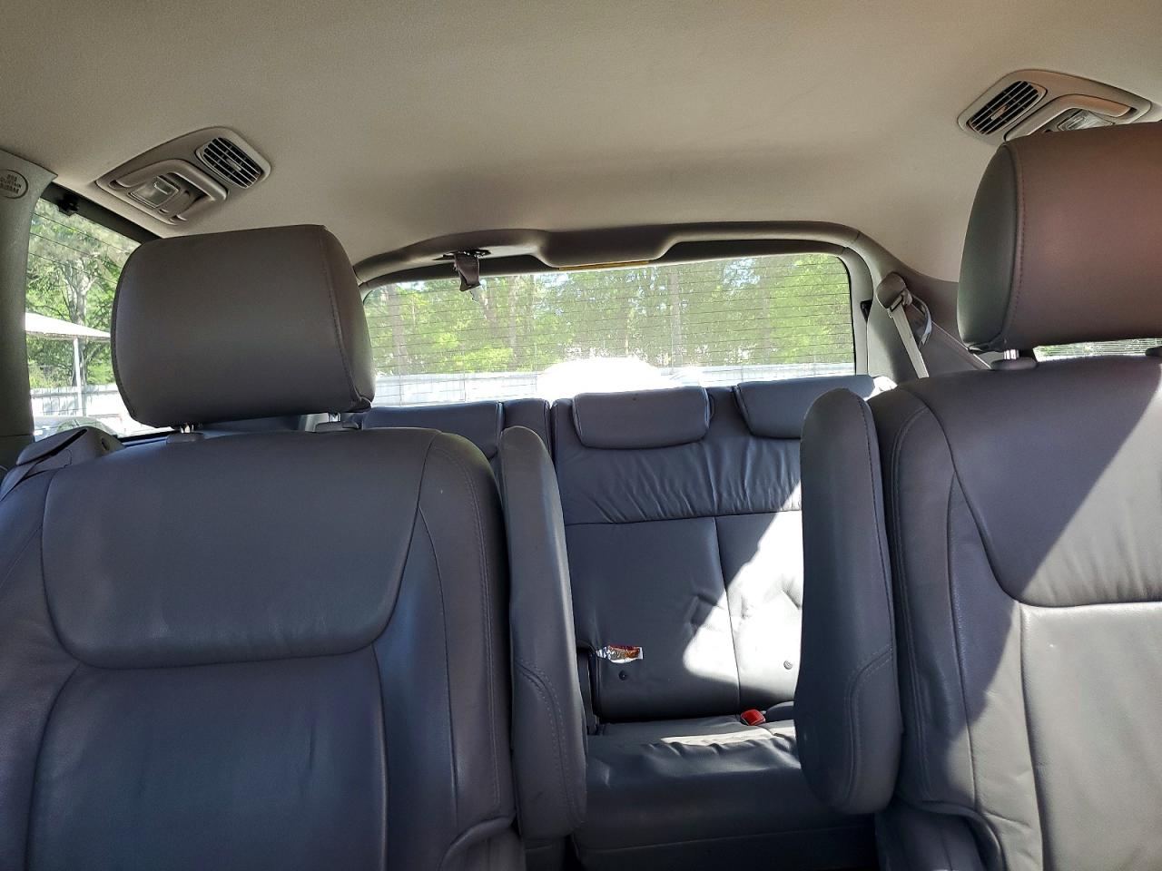 2007 TOYOTA SIENNA XLE LIMITED 7-PASSENGER photo 28