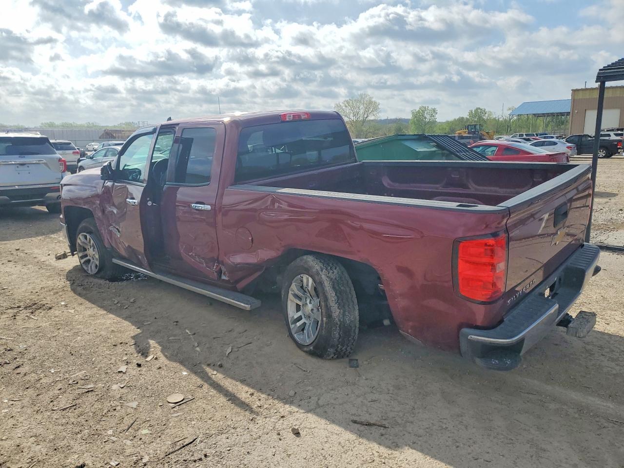 2014 CHEVROLET SILVERADO C1500 LT photo 3