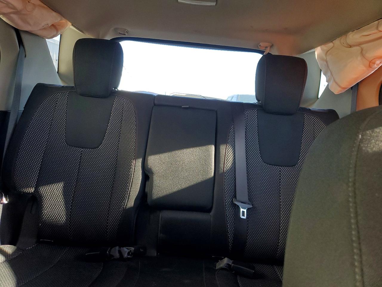 2017 CHEVROLET EQUINOX LT photo 19