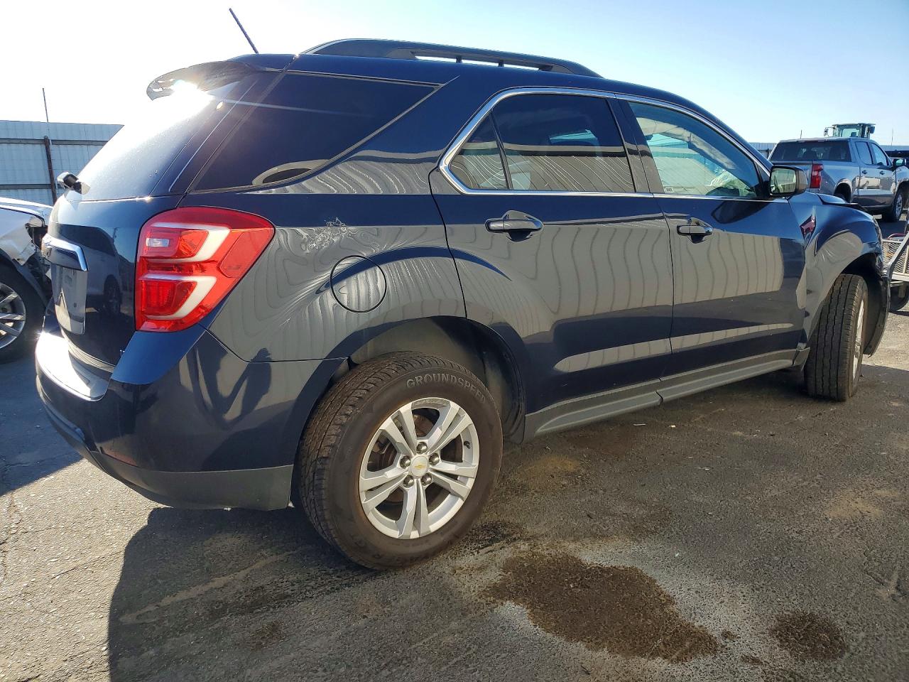 2017 CHEVROLET EQUINOX LT photo 5
