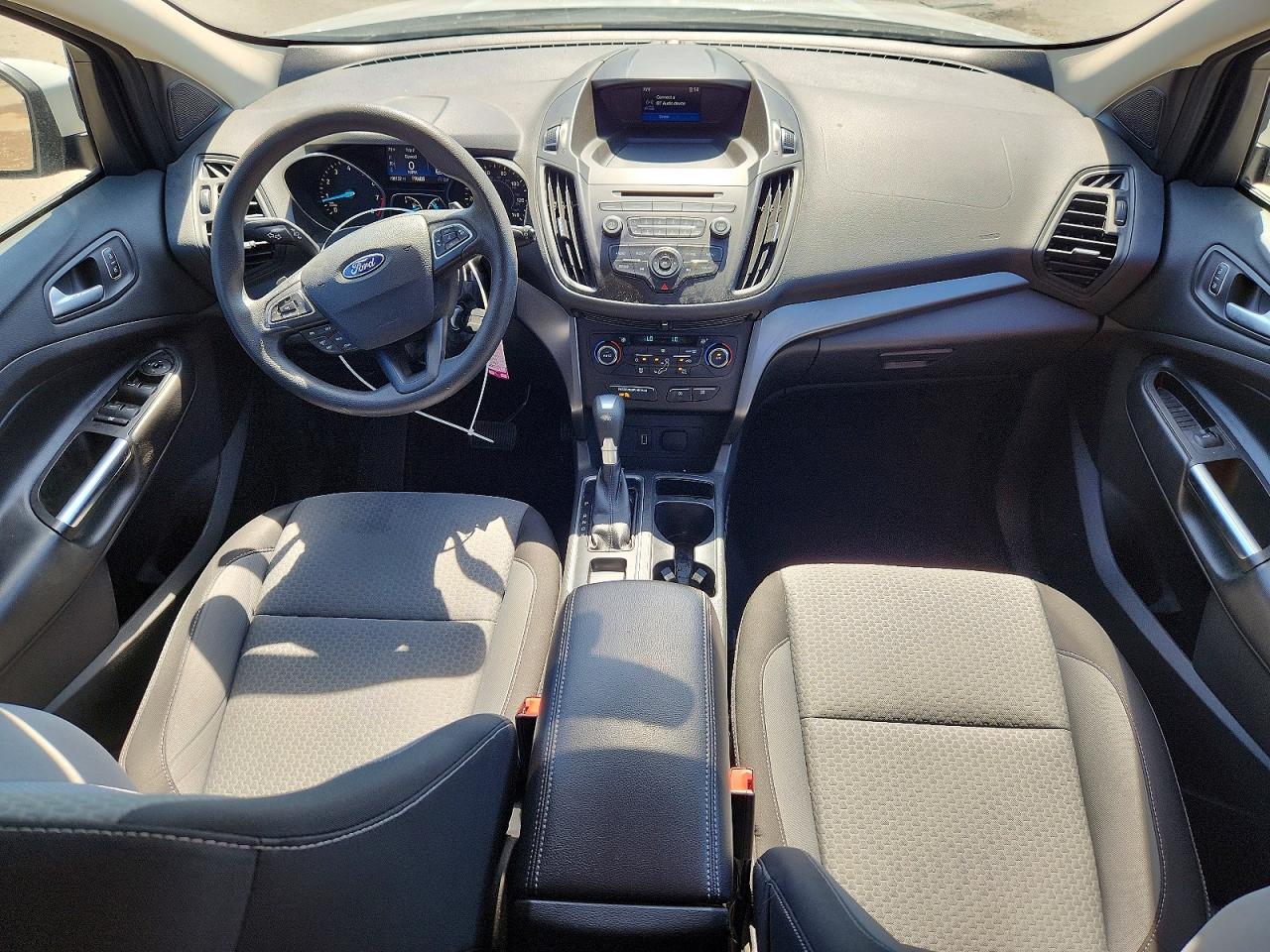 2017 FORD ESCAPE SE photo 22