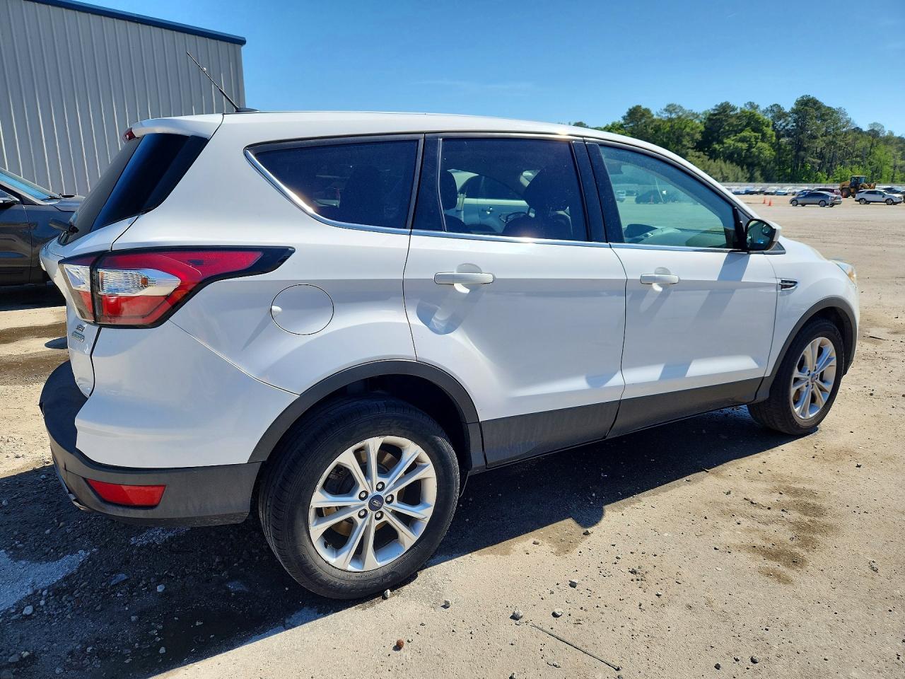 2017 FORD ESCAPE SE photo 7