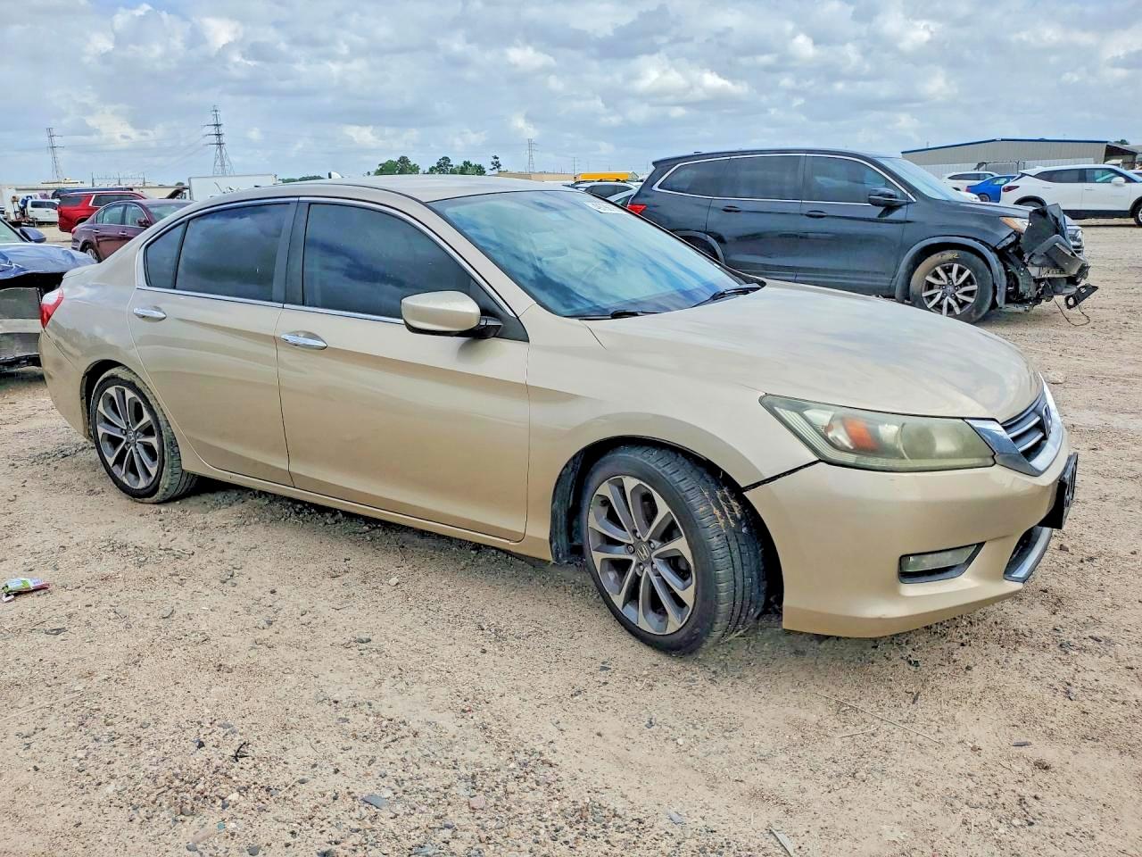 2014 HONDA ACCORD photo 10