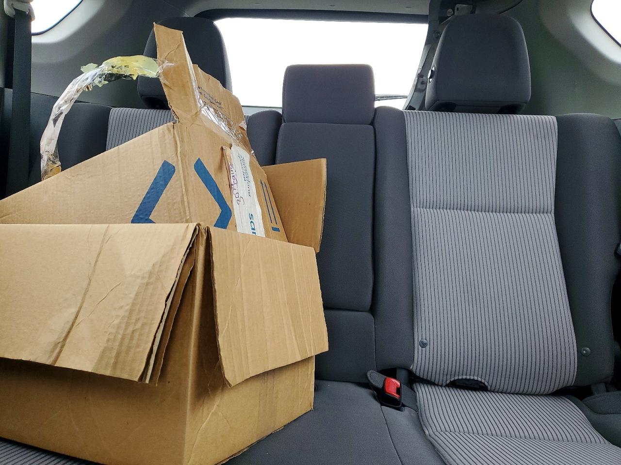 2013 TOYOTA RAV4 LE photo 19