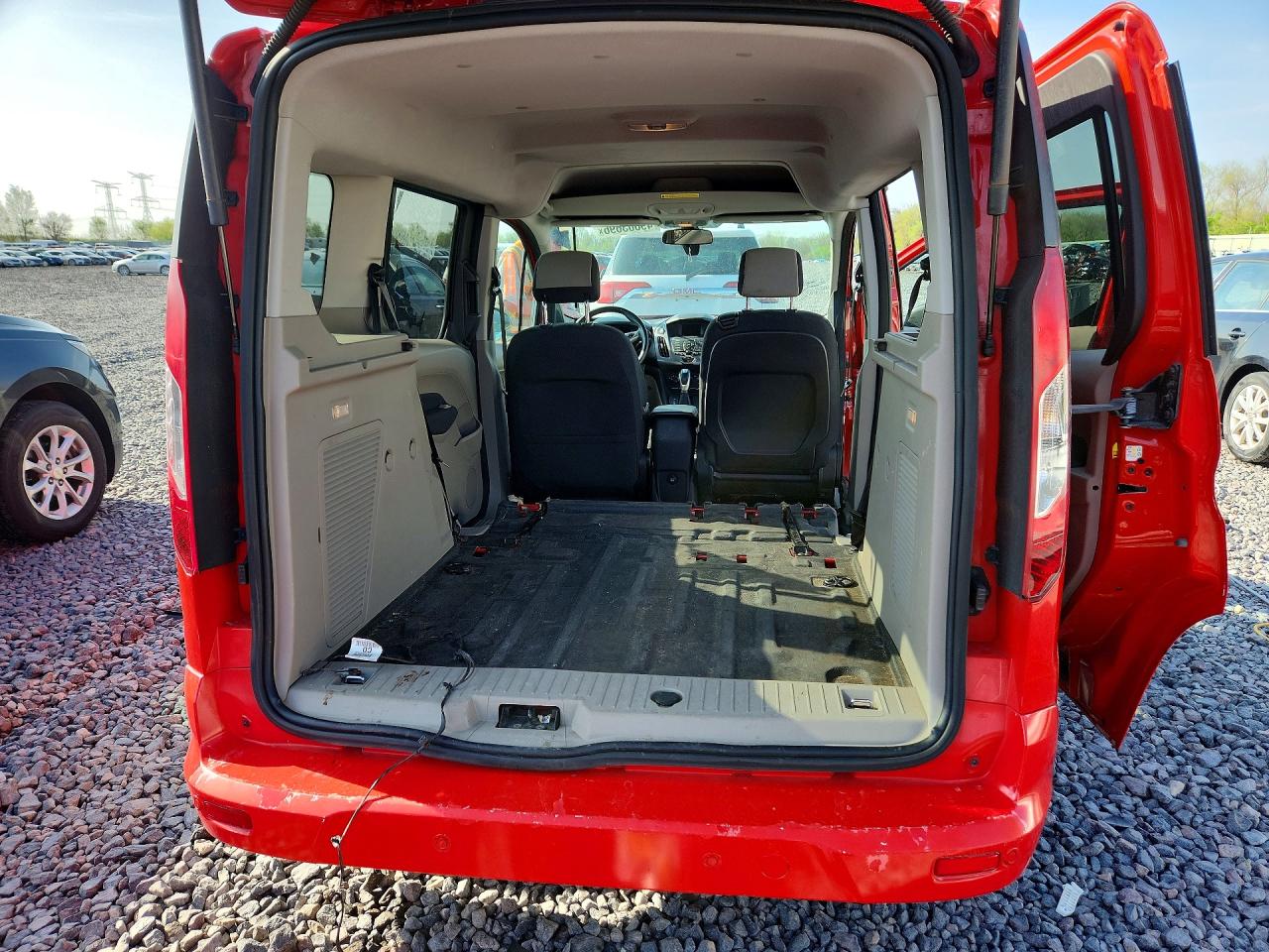 2015 FORD TRANSIT CONNECT XLT photo 11