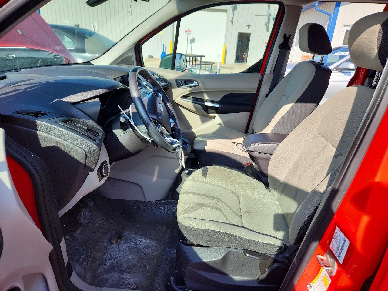 2015 FORD TRANSIT CONNECT XLT photo 13