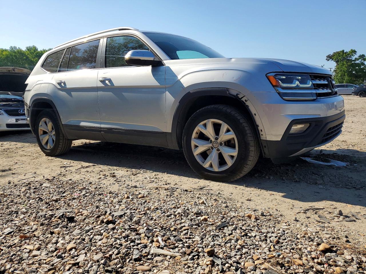 2018 VOLKSWAGEN ATLAS SE photo 4