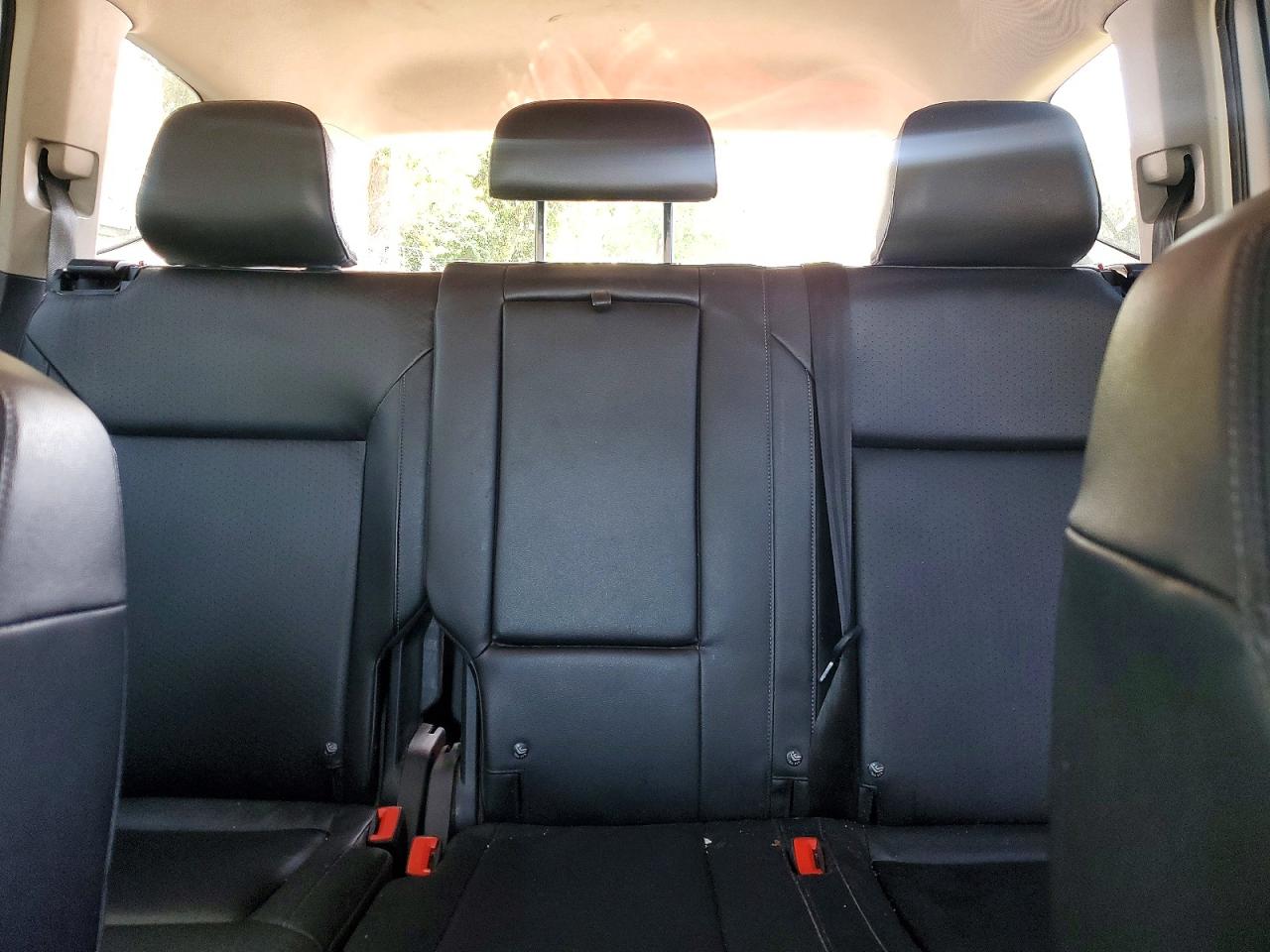 2018 VOLKSWAGEN ATLAS SE photo 10