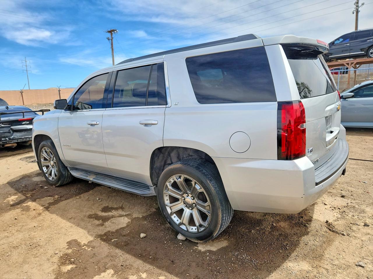 2017 CHEVROLET TAHOE C1500 LT photo 3