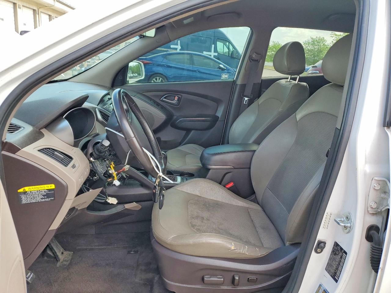 2015 HYUNDAI TUCSON SE photo 19