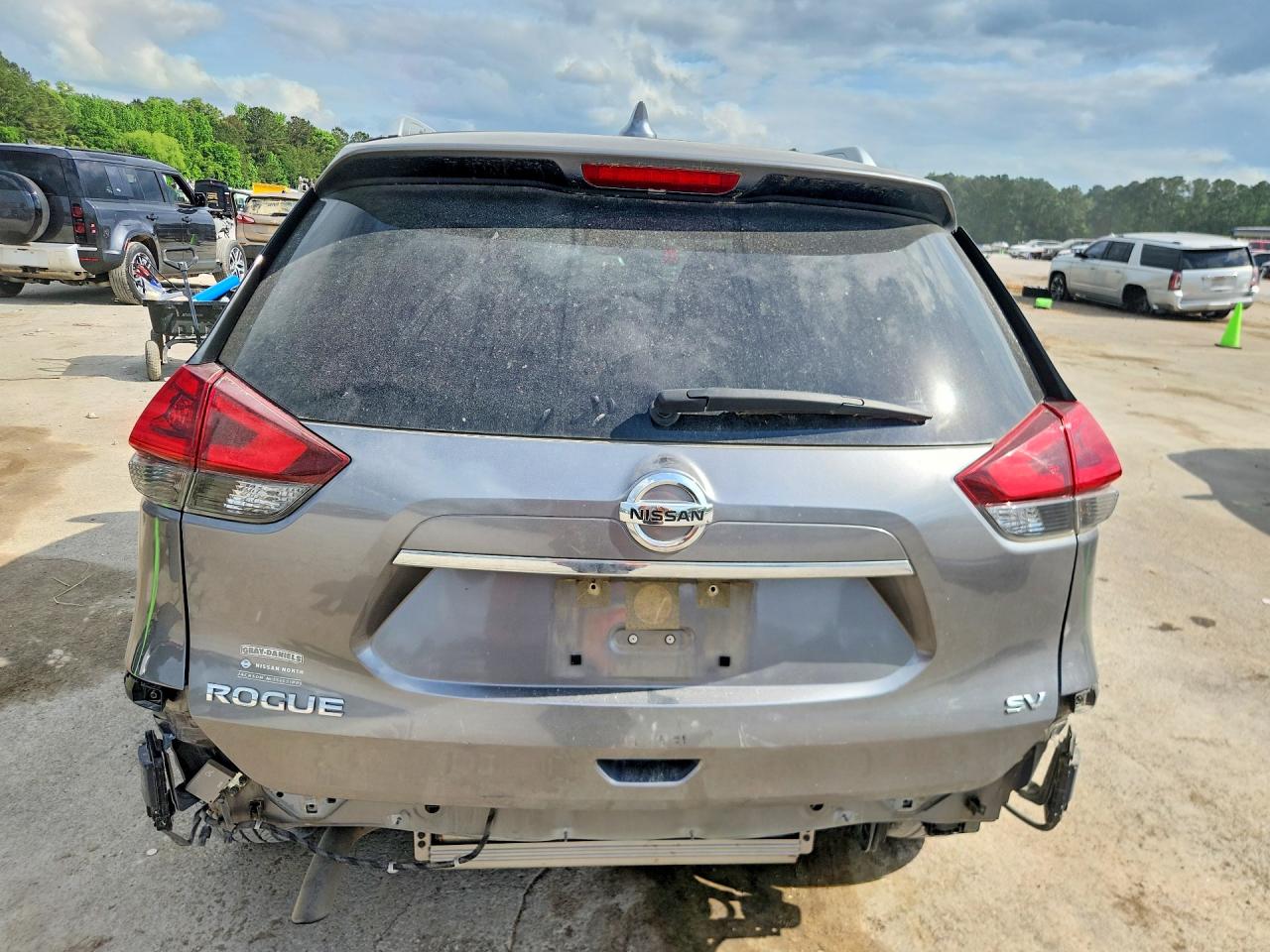 2019 NISSAN ROGUE SV photo 16