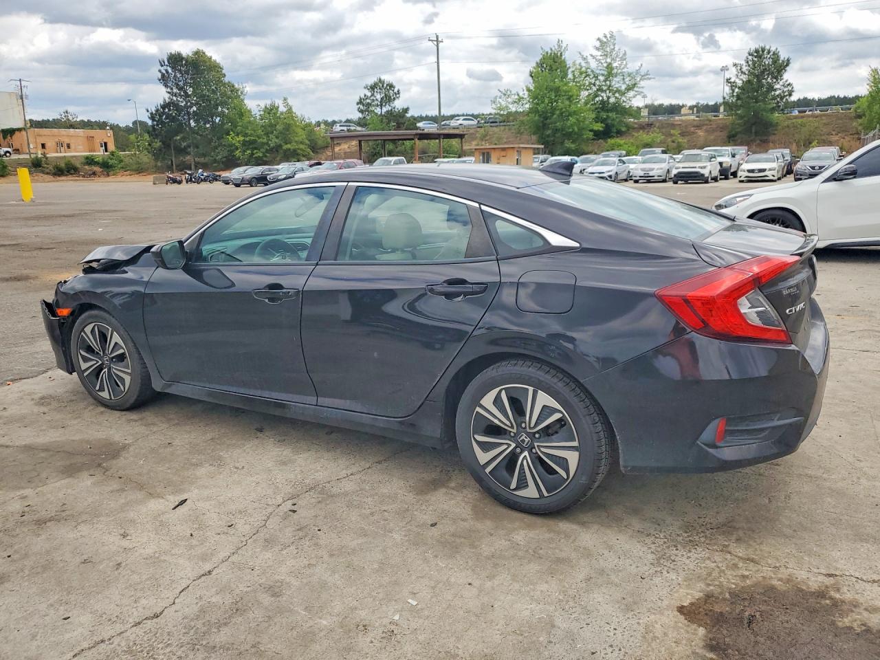 2017 HONDA CIVIC EX photo 3