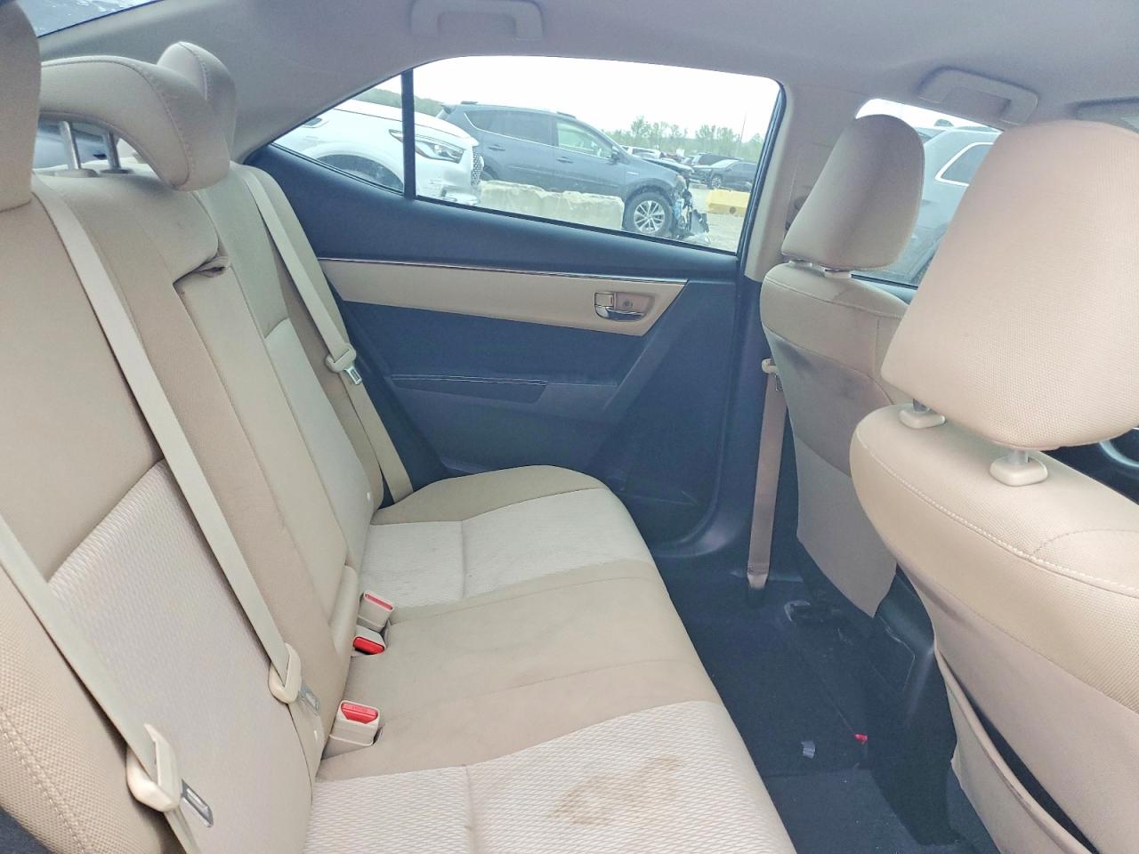 2016 TOYOTA COROLLA LE photo 19