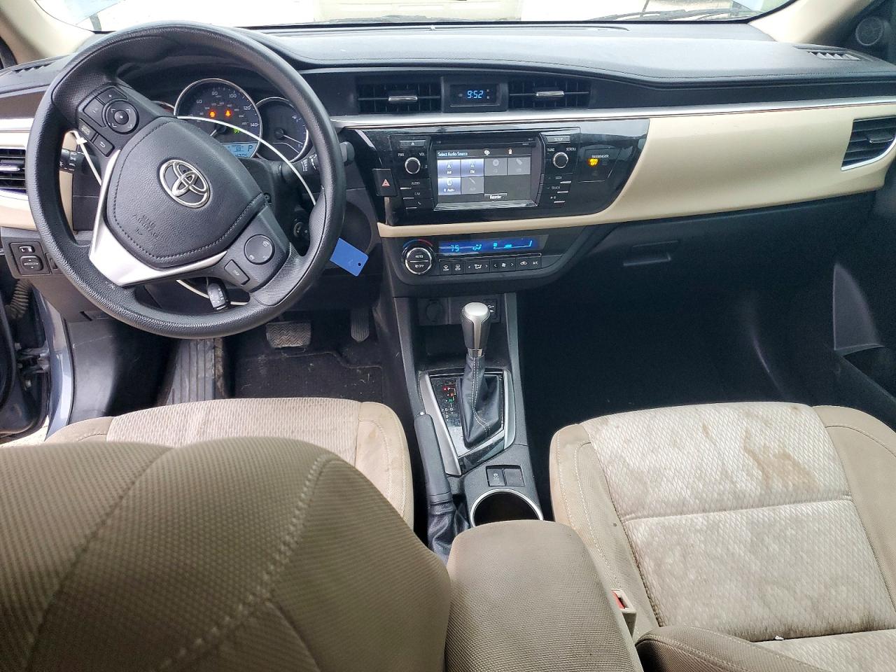 2016 TOYOTA COROLLA LE photo 15