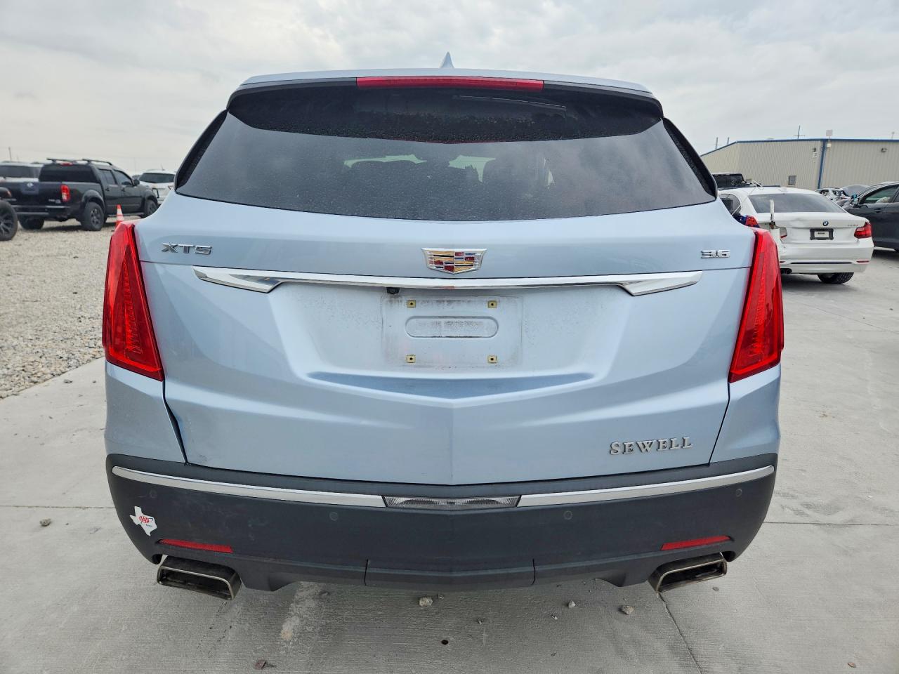 2017 CADILLAC XT5 LUXURY photo 11