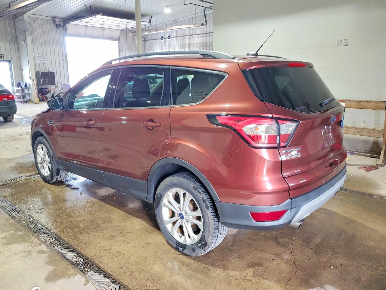 2018 FORD ESCAPE SE photo 4