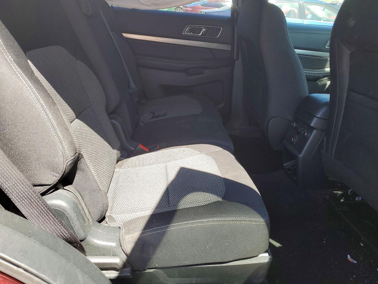 2018 FORD EXPLORER XLT photo 21