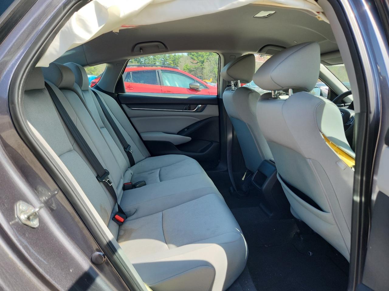 2018 HONDA ACCORD LX photo 19