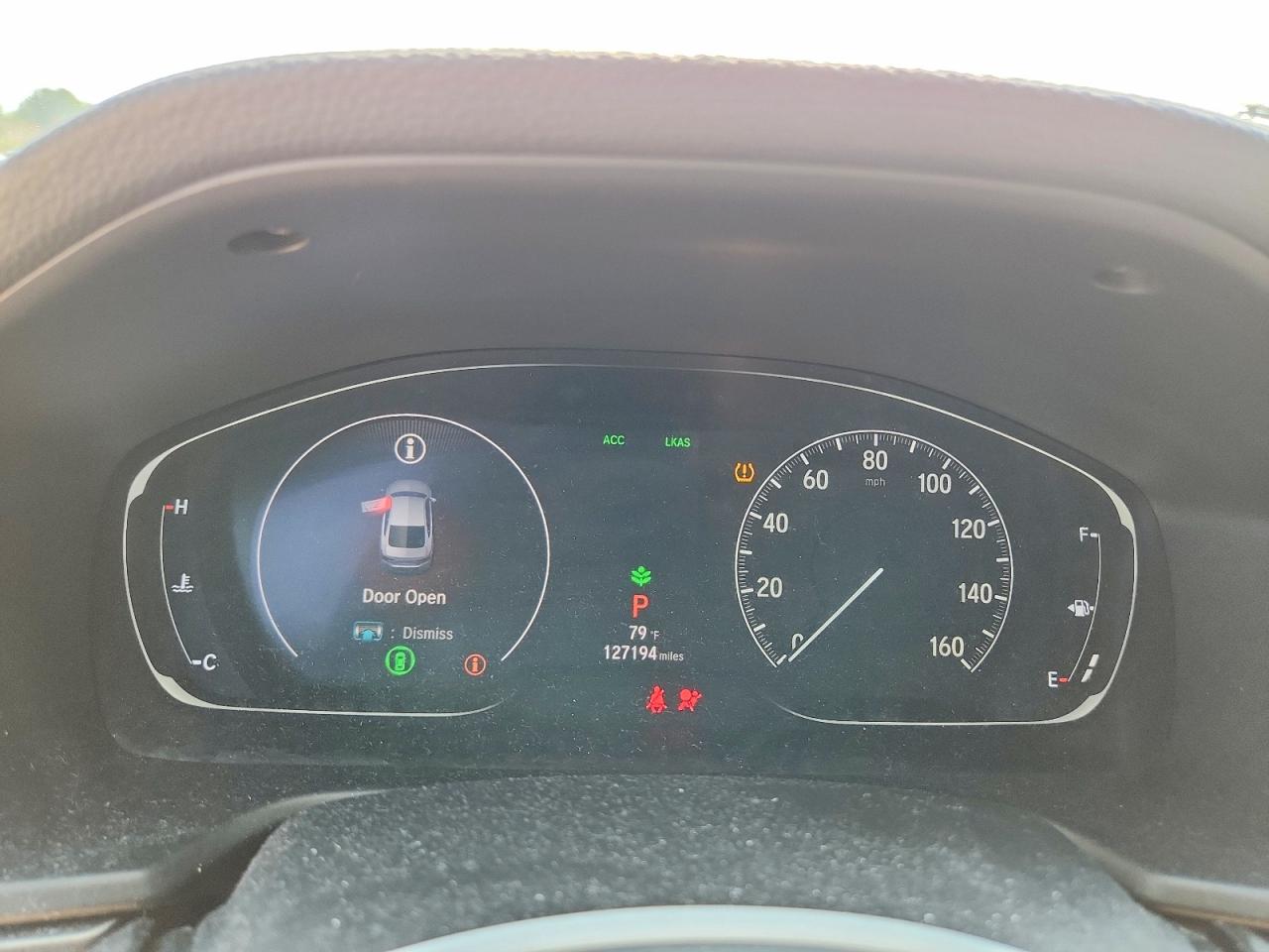 2018 HONDA ACCORD LX photo 17