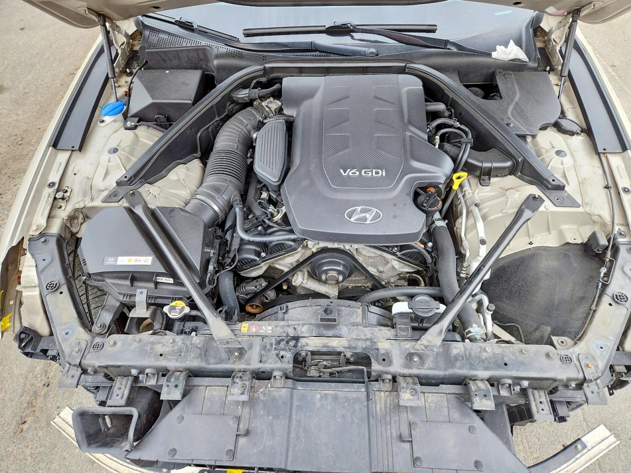 2015 HYUNDAI GENESIS 3.8L photo 21