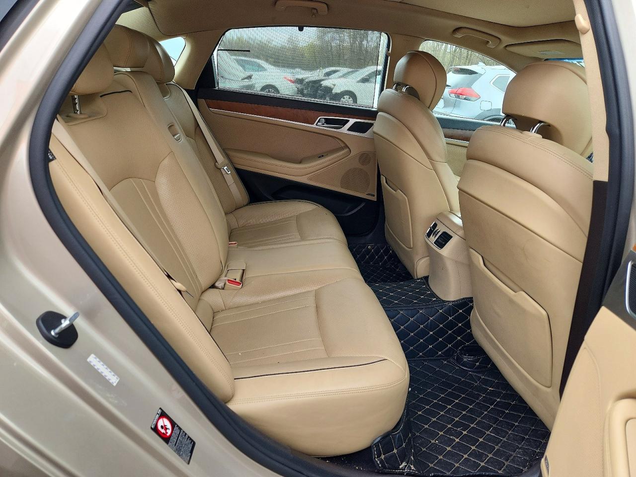 2015 HYUNDAI GENESIS 3.8L photo 19