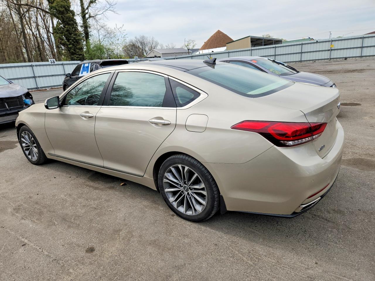 2015 HYUNDAI GENESIS 3.8L photo 3