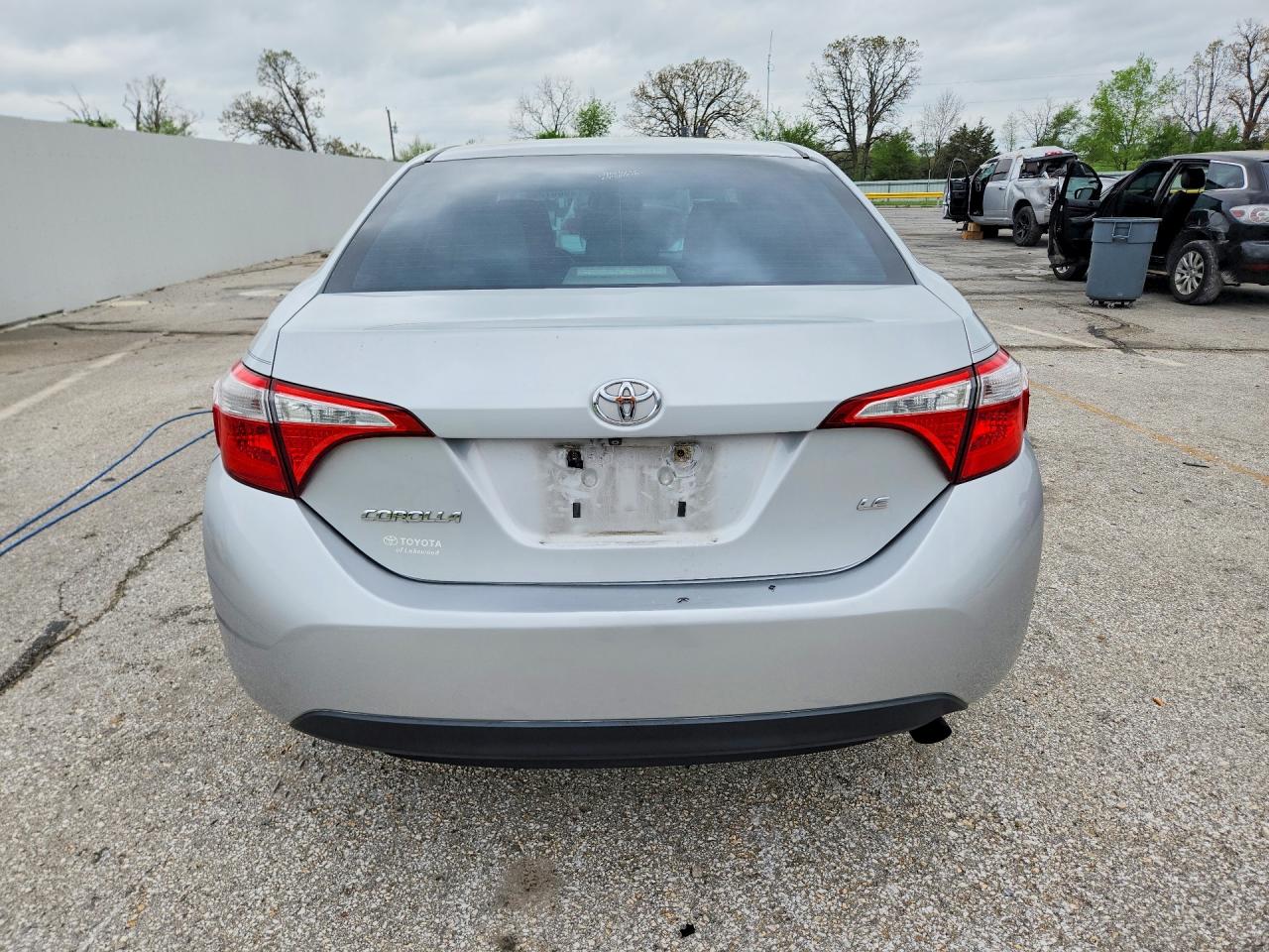 2014 TOYOTA COROLLA LE photo 6