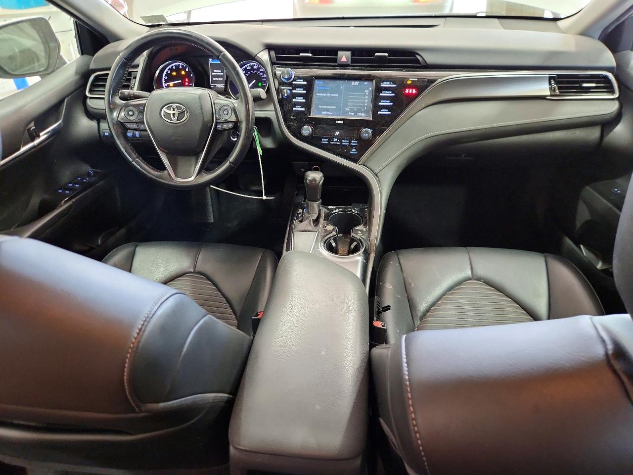 2020 TOYOTA CAMRY SE photo 15