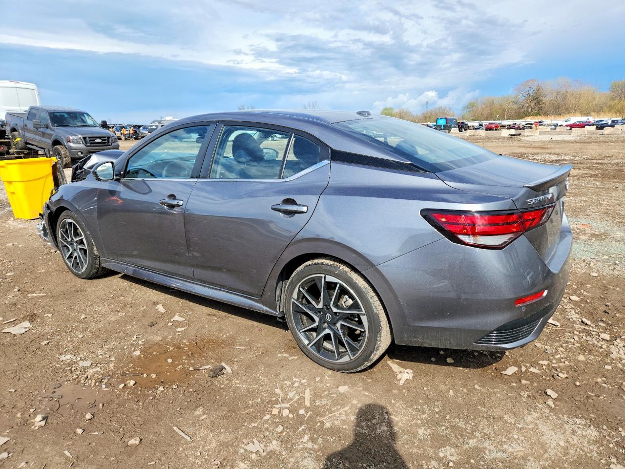 2025 NISSAN SENTRA SR photo 2