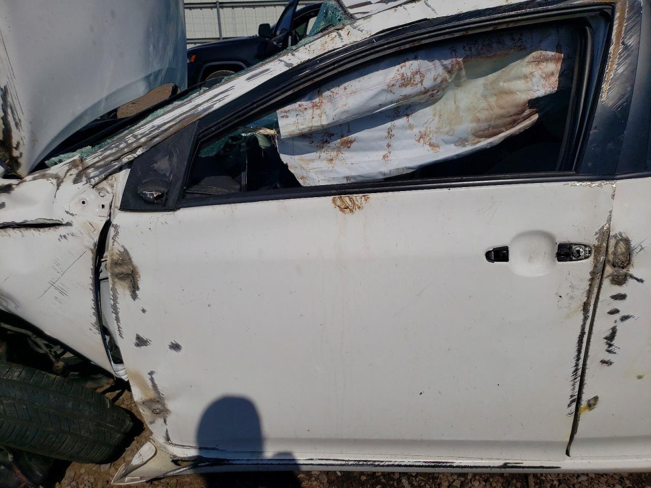 2011 TOYOTA COROLLA LE photo 19