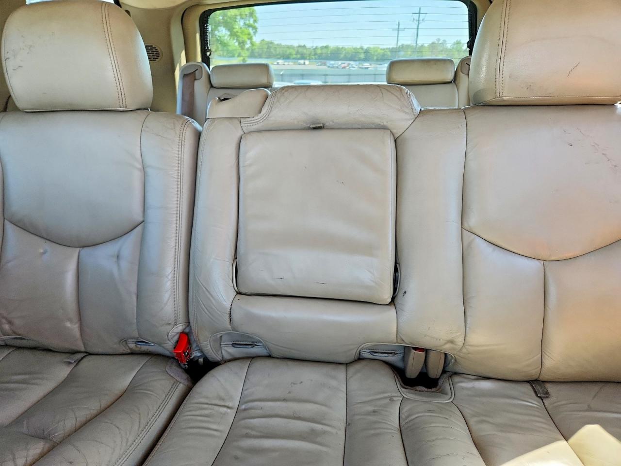 2003 CHEVROLET TAHOE C1500 photo 28