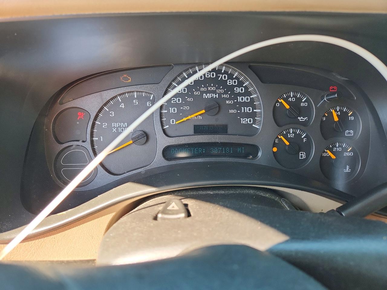 2003 CHEVROLET TAHOE C1500 photo 25
