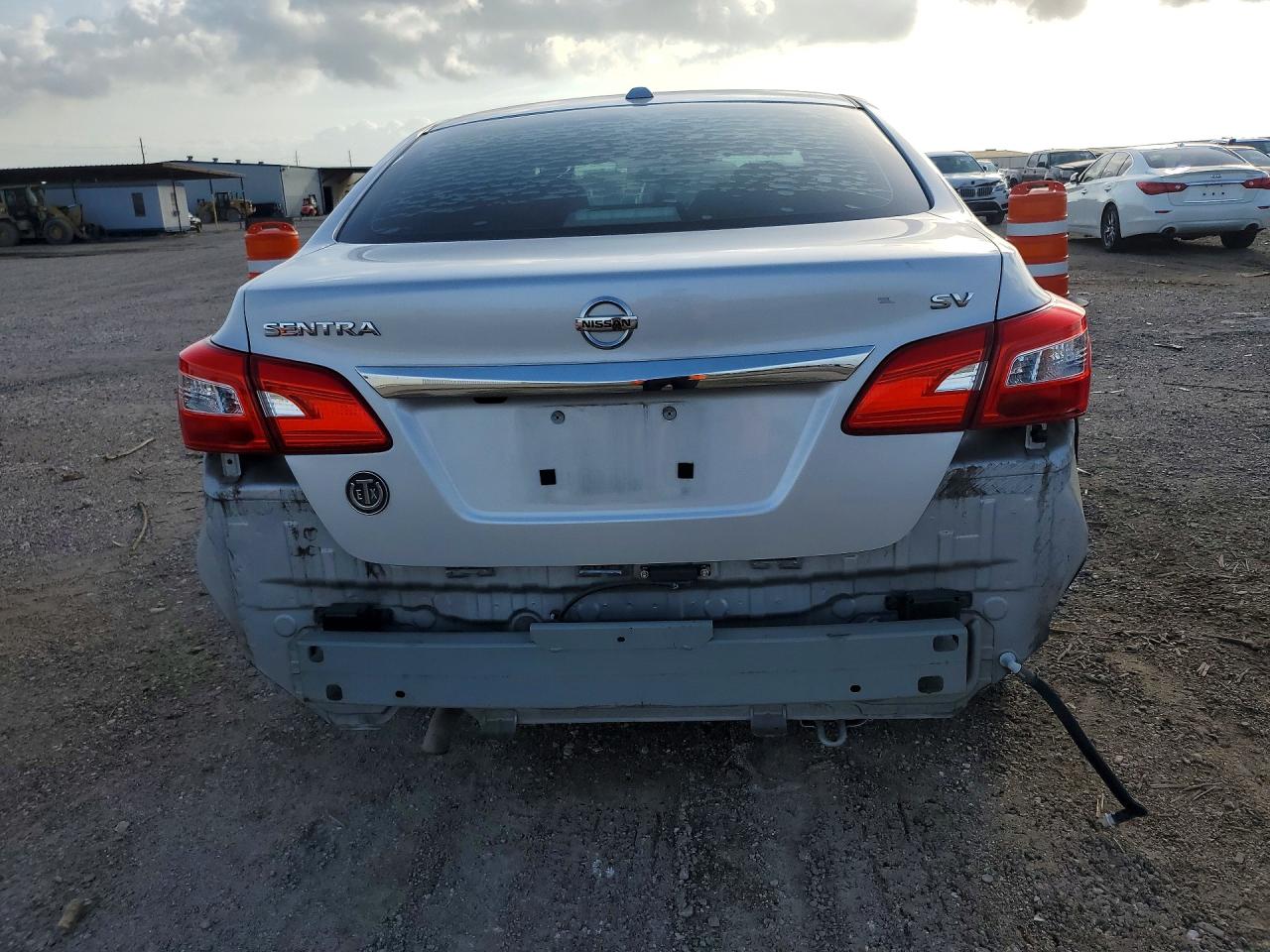 2019 NISSAN SENTRA SV photo 11