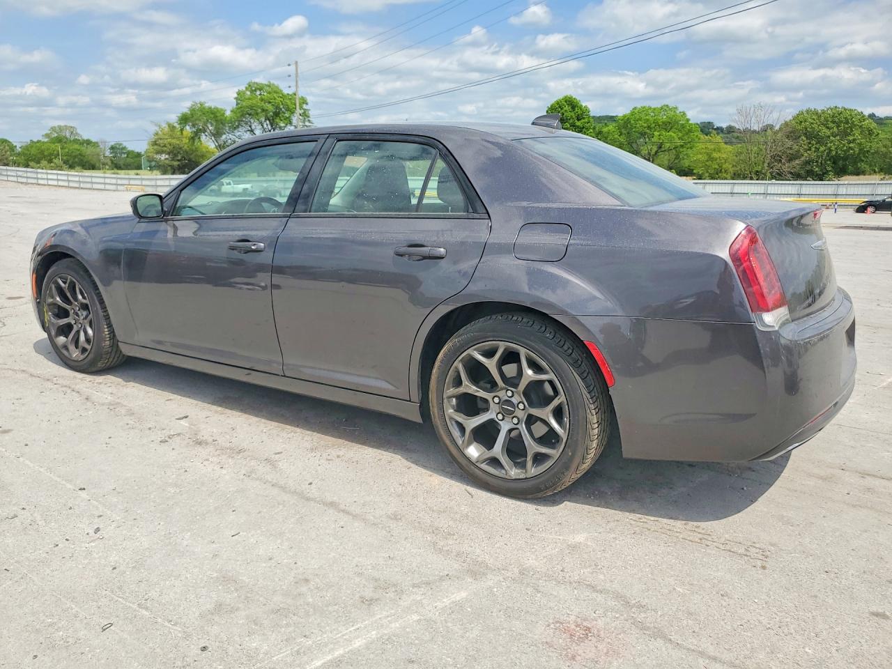 2018 CHRYSLER 300 TOURING photo 4