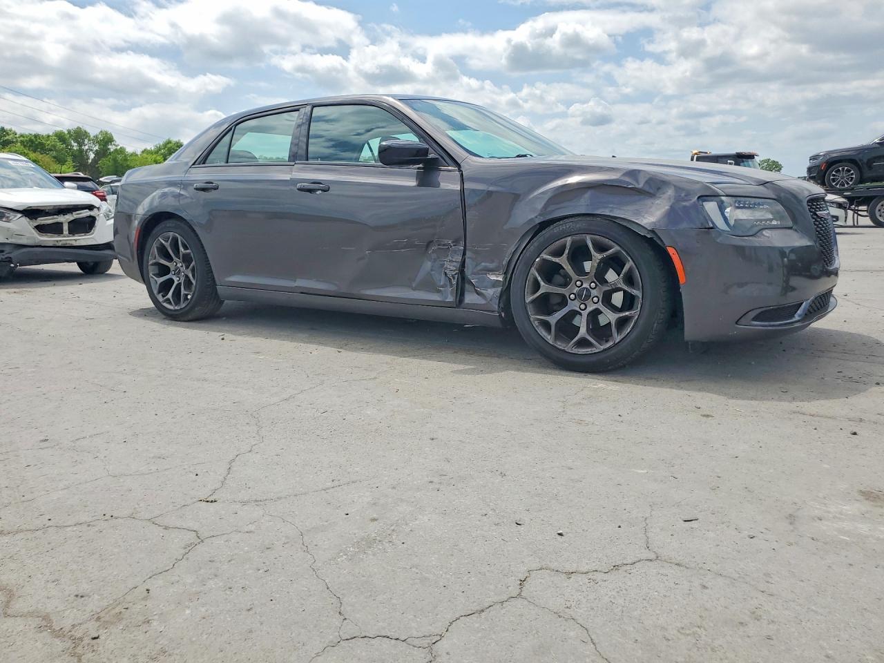 2018 CHRYSLER 300 TOURING photo 10