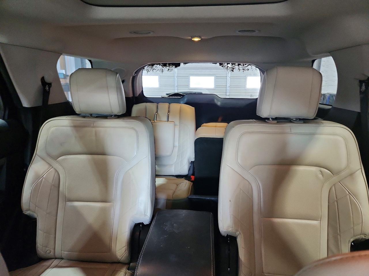 2016 FORD EXPLORER PLATINUM photo 19