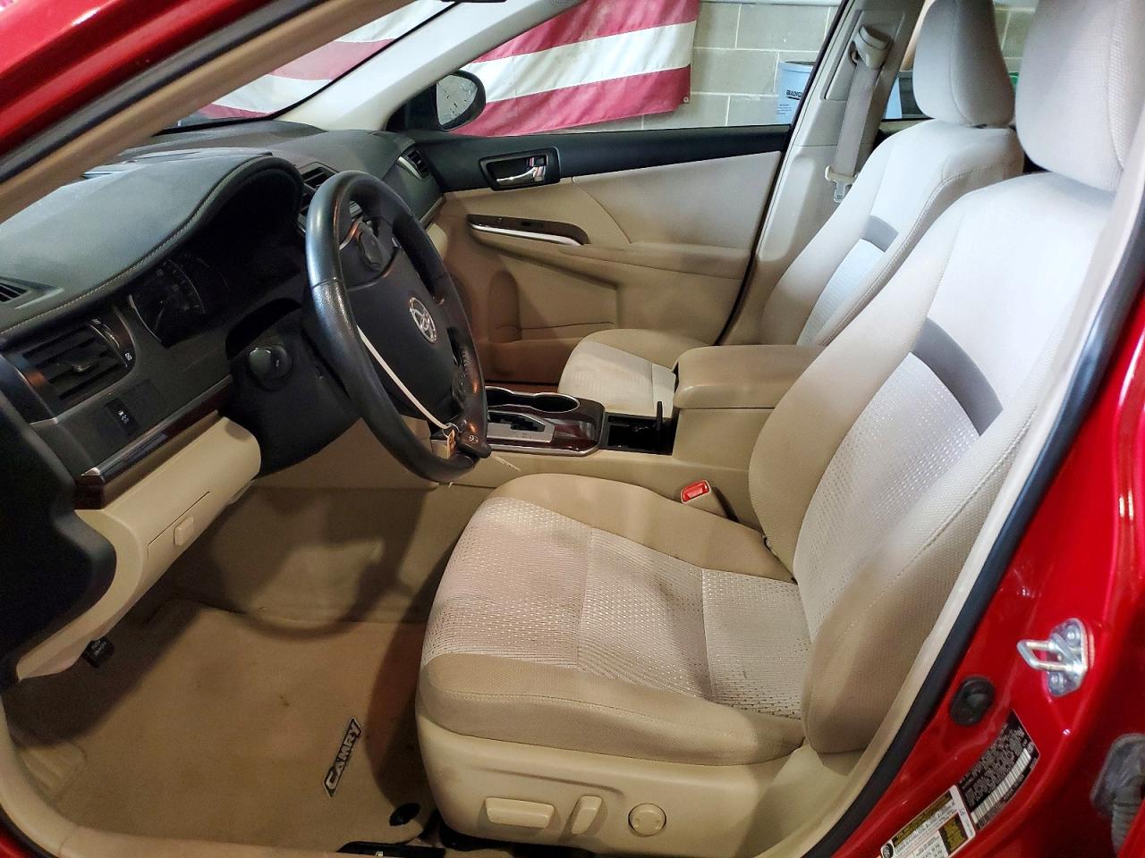 2012 TOYOTA CAMRY XLE photo 7