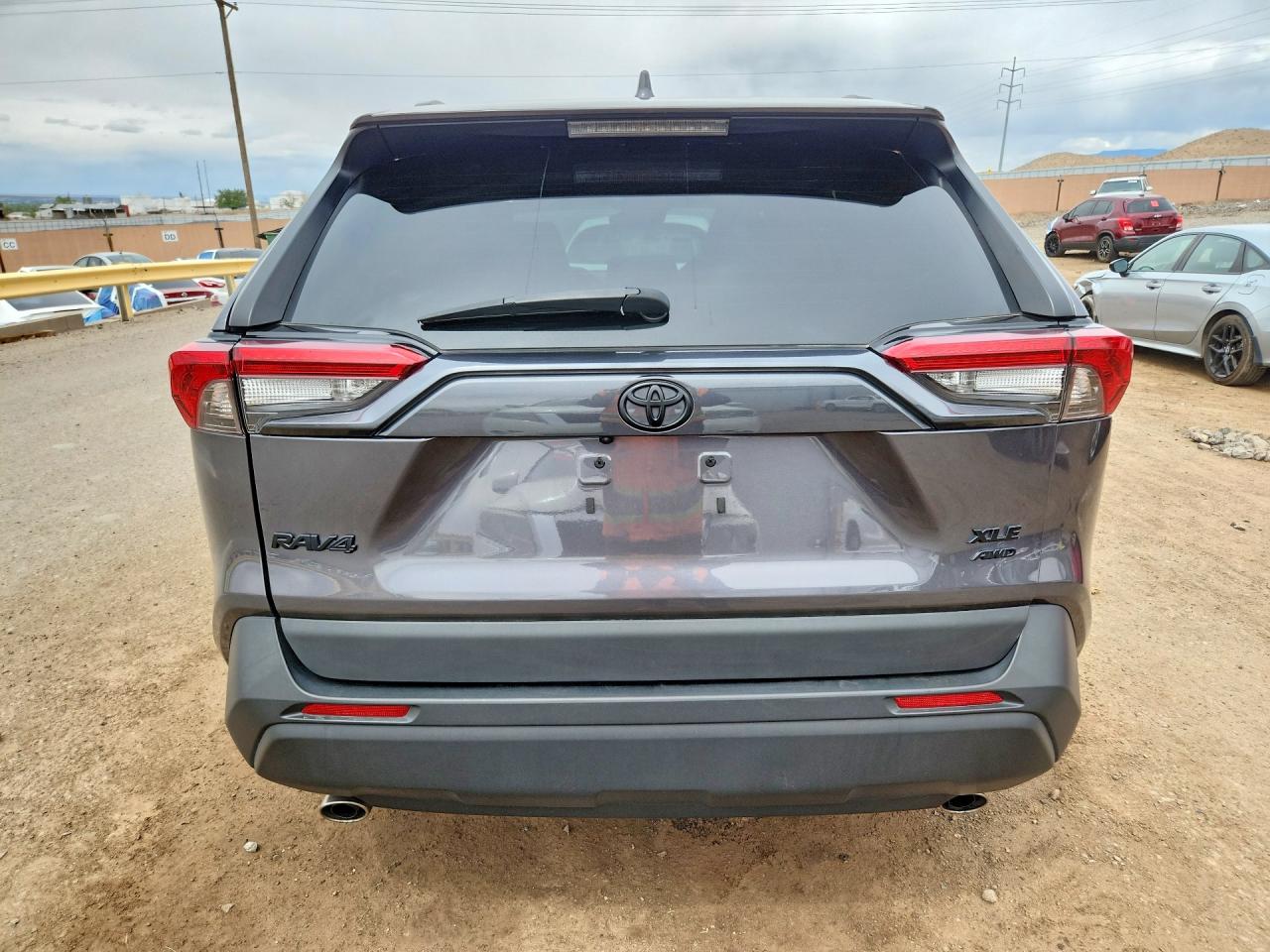 2024 TOYOTA RAV4 XLE PREMIUM photo 11