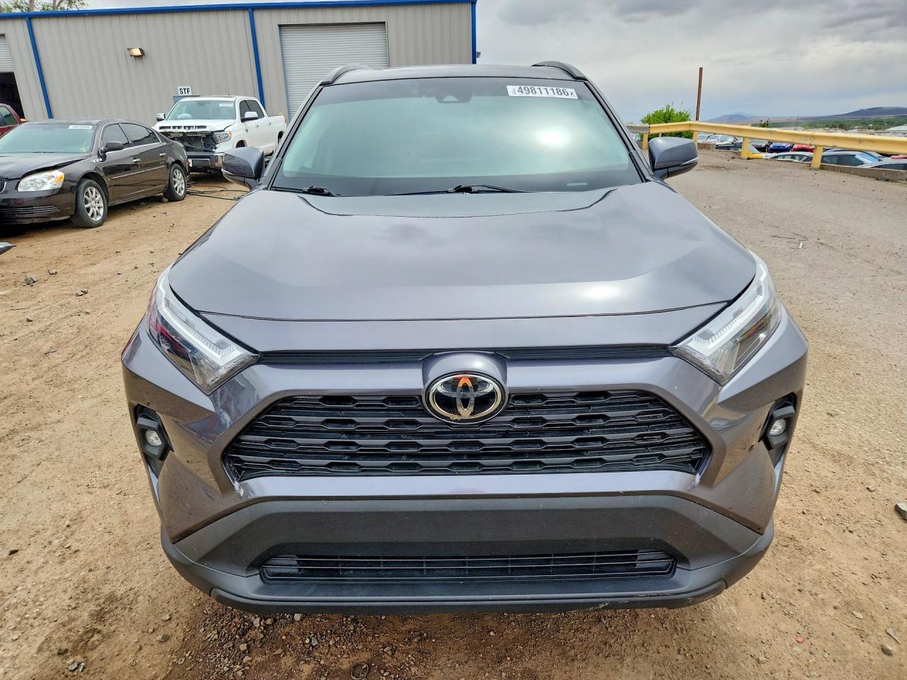 2024 TOYOTA RAV4 XLE PREMIUM photo 9