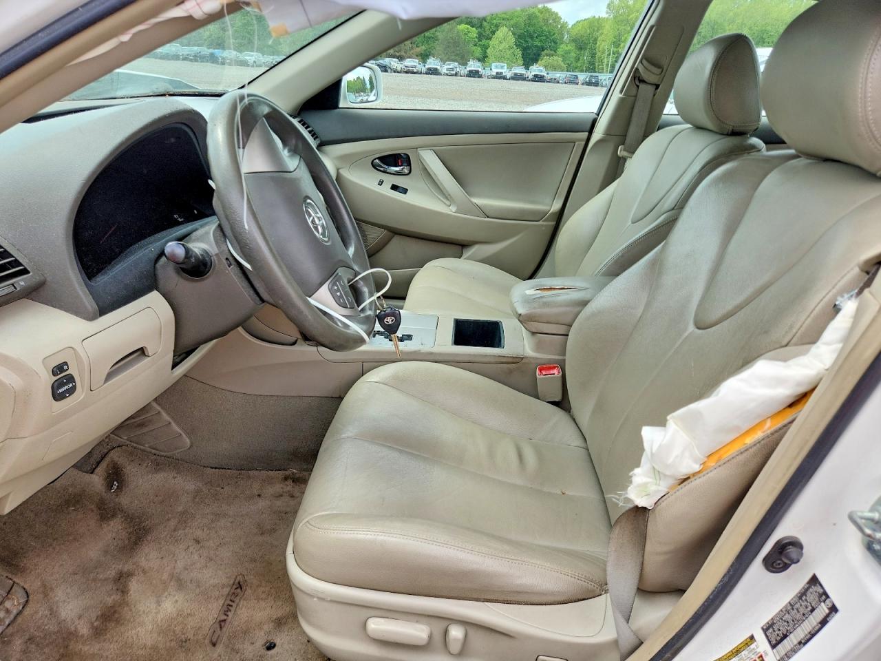 2008 TOYOTA CAMRY LE photo 19
