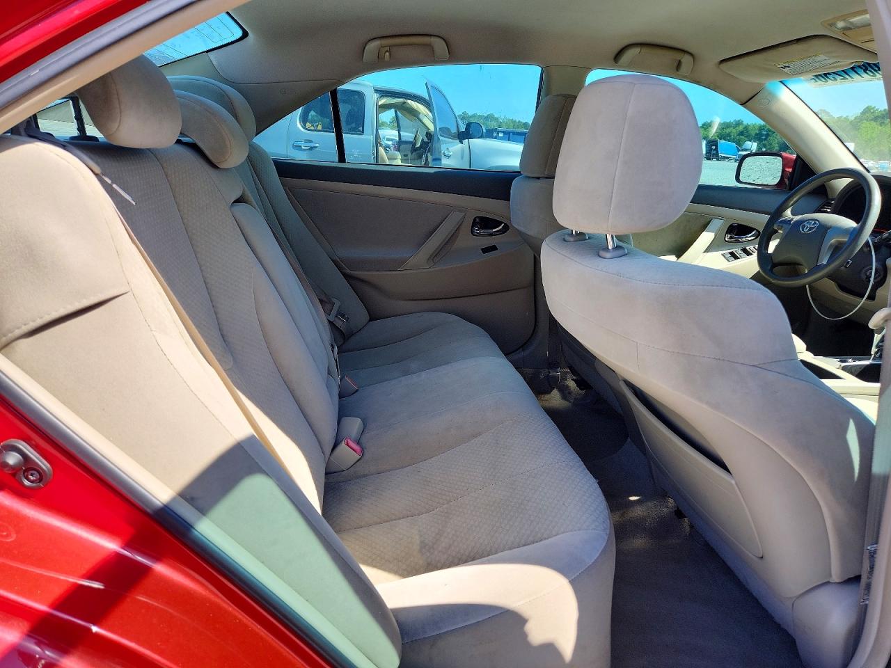 2009 TOYOTA CAMRY LE photo 19