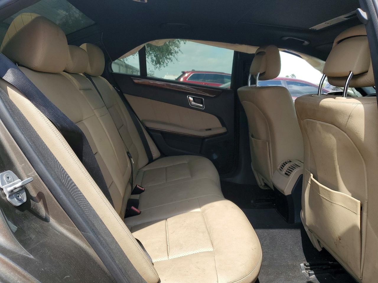 2011 MERCEDES-BENZ E 350 photo 19