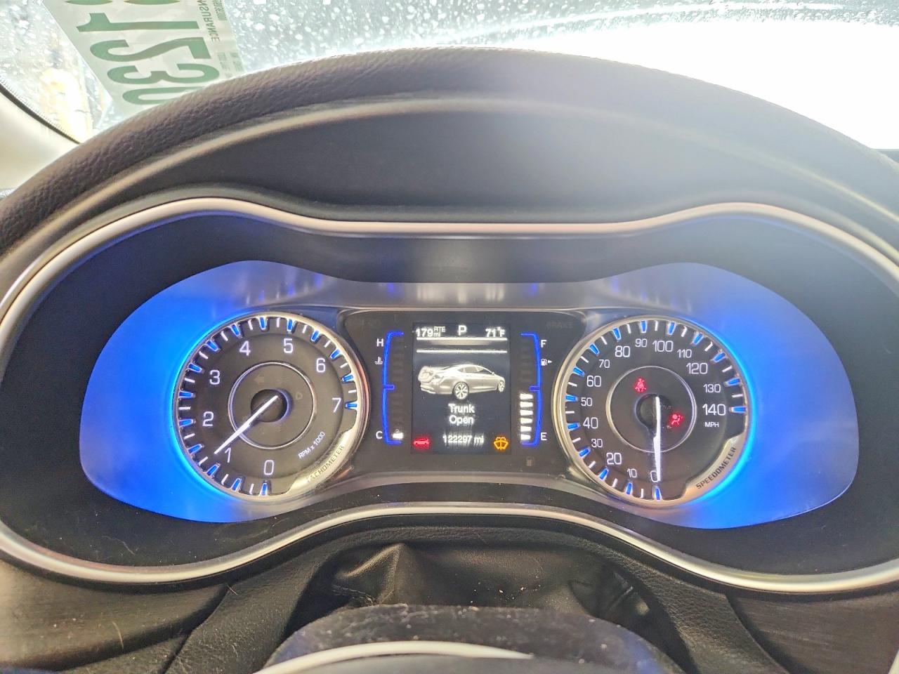 2015 CHRYSLER 200 LIMITED photo 9