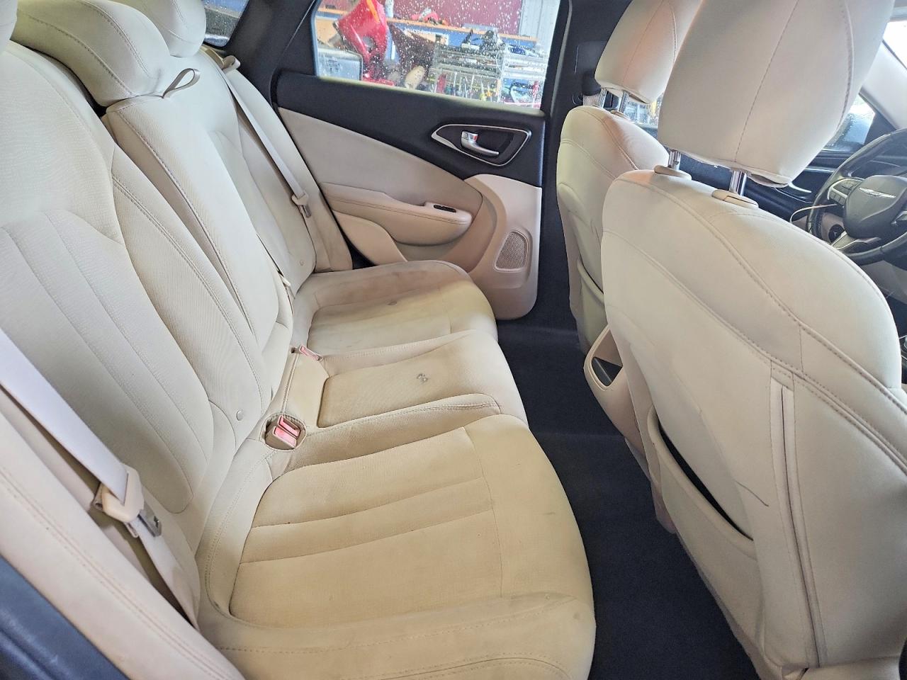 2015 CHRYSLER 200 LIMITED photo 10