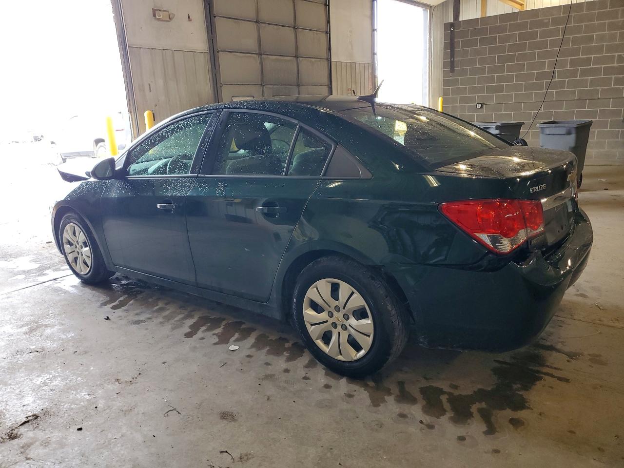 2014 CHEVROLET CRUZE LS photo 4